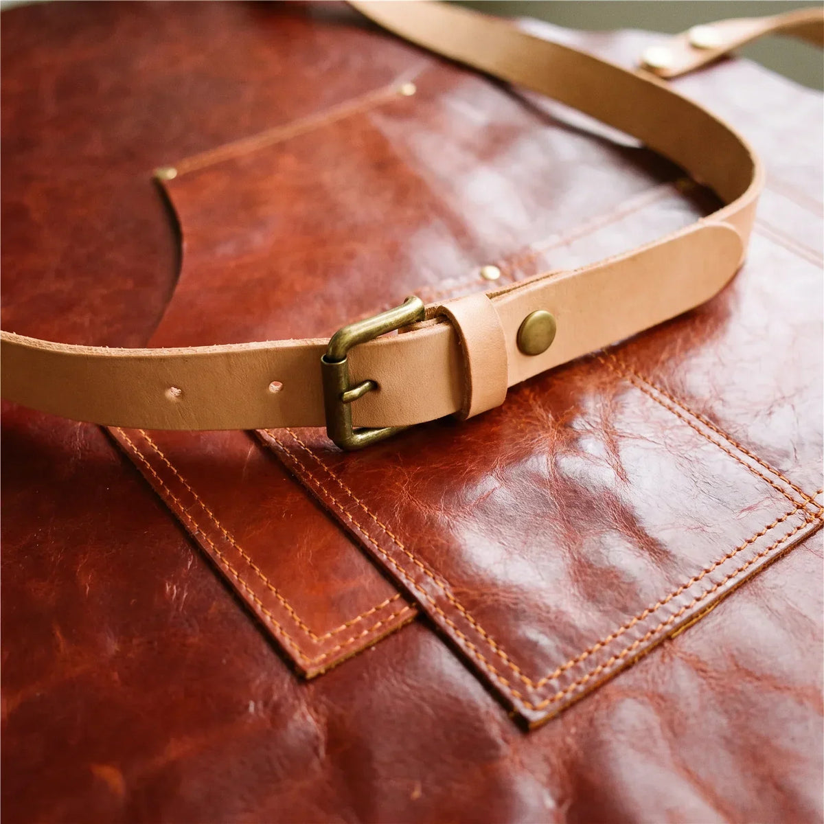 Leather Apron - Cowhide Workshop & BBQ Apron with Pockets - Brown