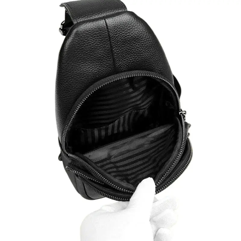 Men’s Black Grained Leather Sling Bag – Minimalist Secure Design