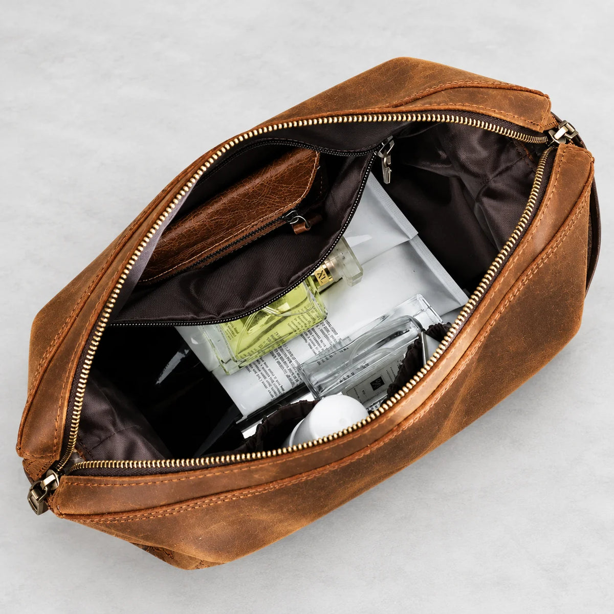 Men’s Crazy Horse Leather Toiletry Bag - Large Dopp Kit - Brown