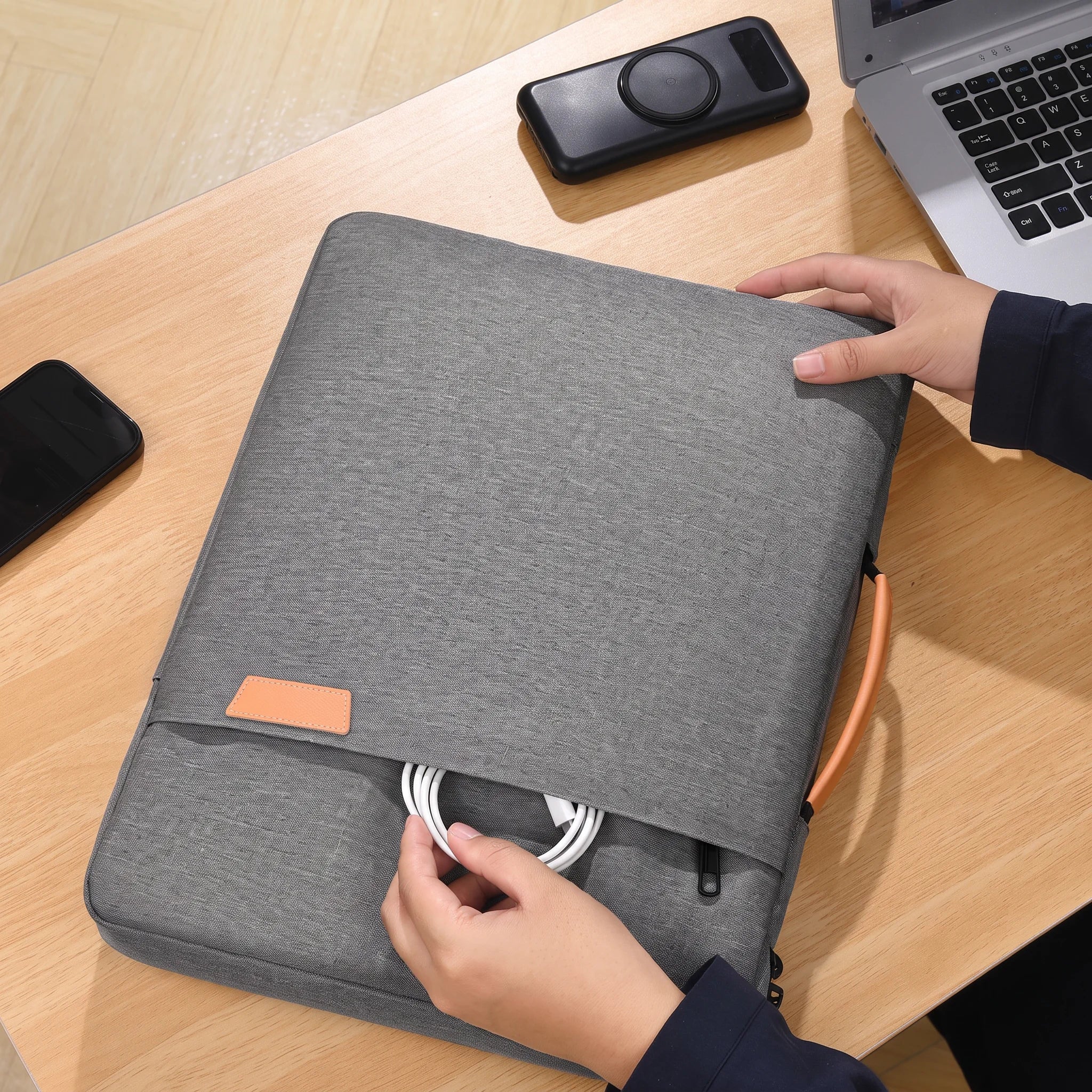 Men’s Laptop Sleeve - Padded Case with Quilted Handle