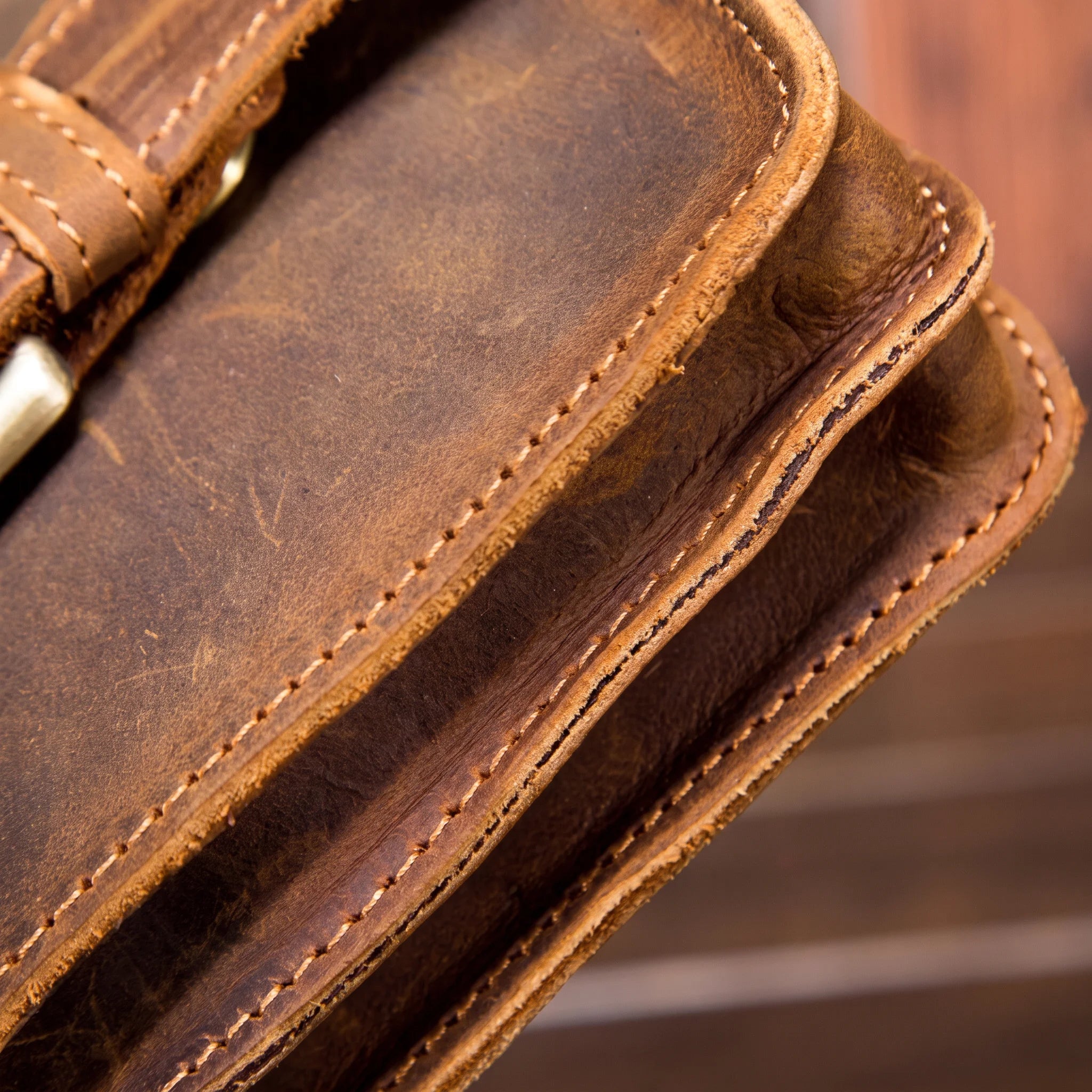 Men’s Leather Belt Pouch - Vertical Buckle Flap Design