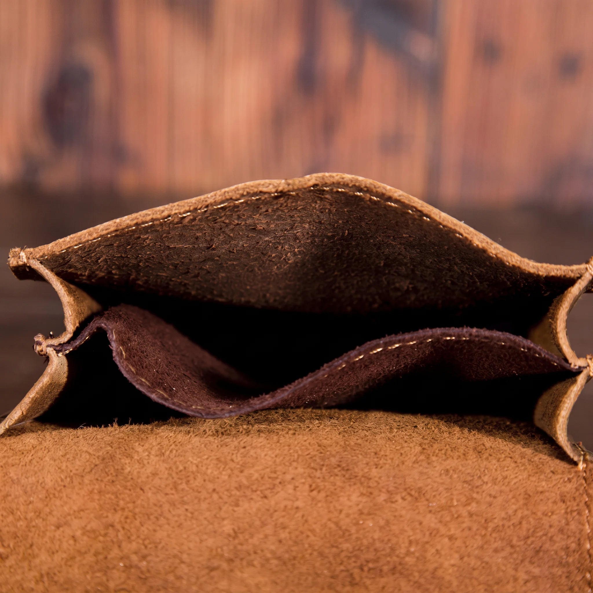 Men’s Leather Belt Pouch - Vertical Buckle Flap Design