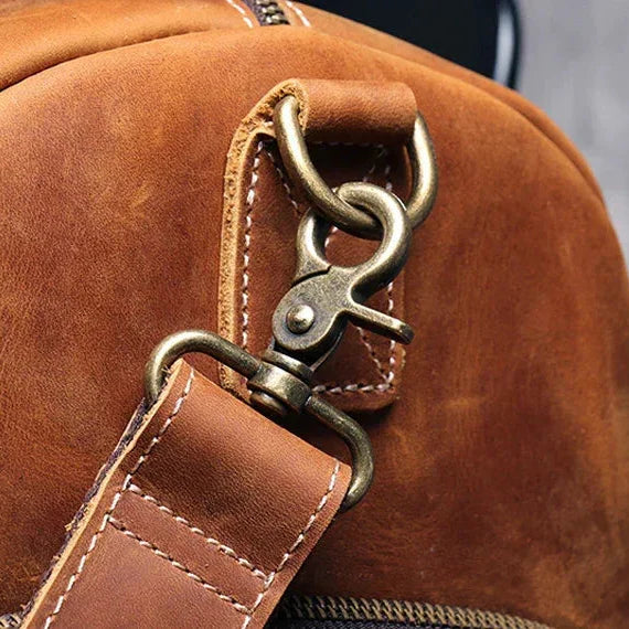 Men’s Leather Duffle Bag - Crazy Horse Shoe Pocket Weekender