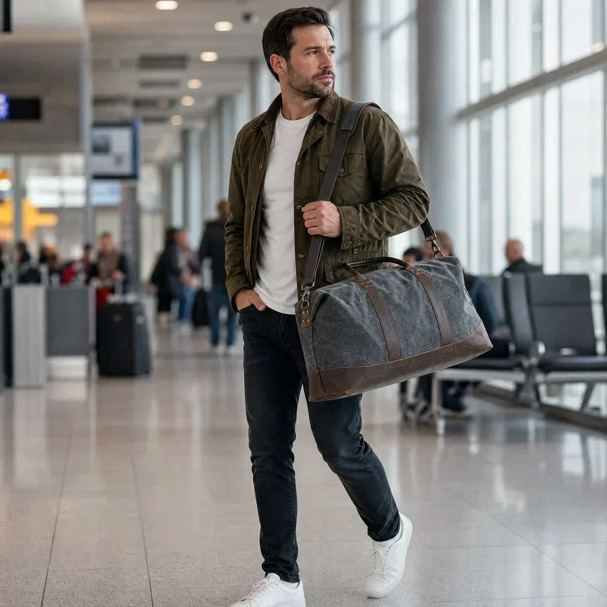 Men’s Waxed Canvas Duffle Bag with Leather Base for Weekend Travel