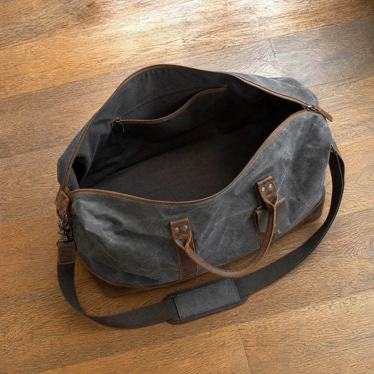 Men’s Waxed Canvas Duffle Bag with Leather Base for Weekend Travel